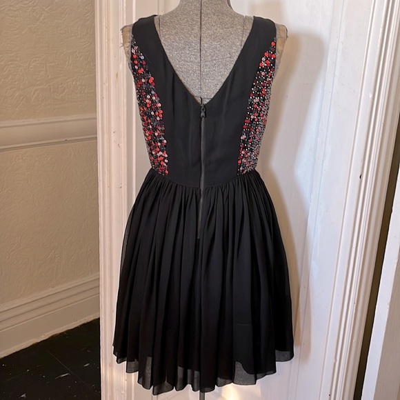 Shoshanna NWT Sequin Evie Swing Dress Red Black Beaded Mini Party Occasion, sz 2 - Picture 10 of 17